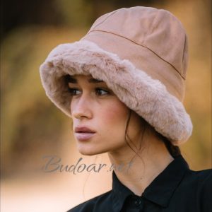 дамска шапка с мека периферия арт.332