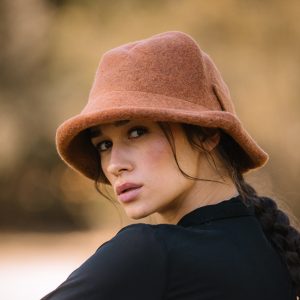 елегантна дамска шапка арт.343