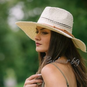 Дамска шапка с кожен акцент арт.Р048