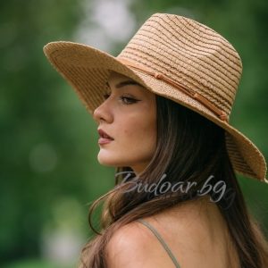 Дамска шапка с кожен акцент арт.Р049