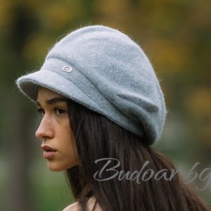 дамска шапка с "JIAY", код С117