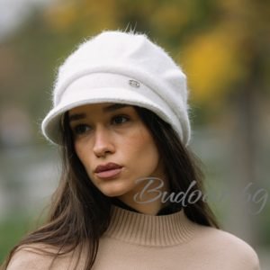 дамска шапка с "JIAY", код С116
