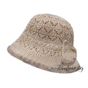 Дамска шапка с цветен акцент арт.С332