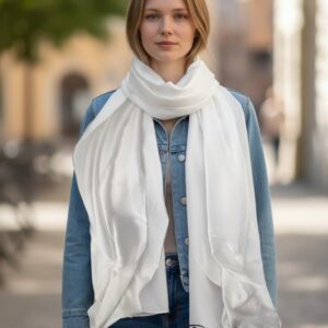 дамски копринен шал бял , код М1111